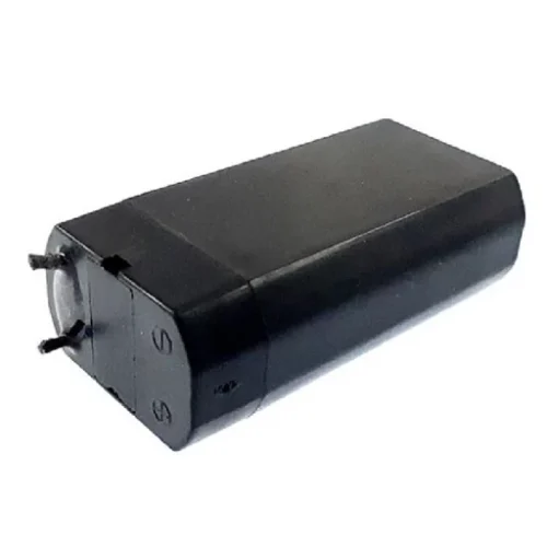 این نوع باتری ها بیشتر در چراغ قوه و بعضی از MP3 PLAYER ها مورد استفاده قرار میگیرد این نوع از باتری ها باتری اسیدی می باشد که می توانید با سری و یا موازی نمودن آنها جریان و یا ولتاژ مورد نیاز خود را تامین نمایید ولتاژ ۴ ولت جریان ۹۰۰ میلی آمپر ساعت