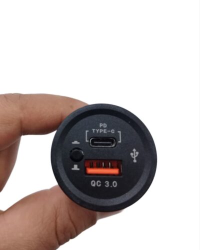 شارژر خودرویی پنلی خروجی تایپ سی 12 وات و 20usb وات کلید دار